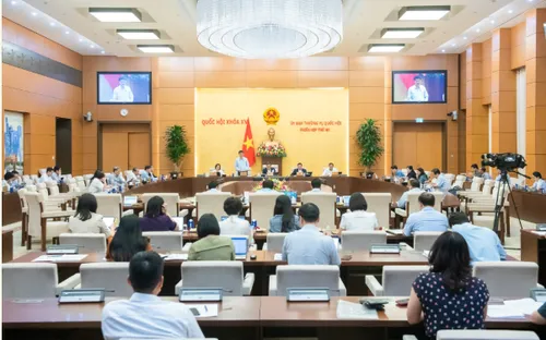 Quốc hội thảo luận về sự tham gia của doanh nghiệp tư nhân vào các dự án trọng điểm