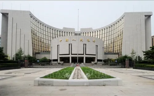 Trung Quốc giảm lãi suất cho vay lần đầu tiên trong 7 tháng