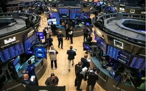 Áp lực thuế quan đè nặng lên thị trường tài chính