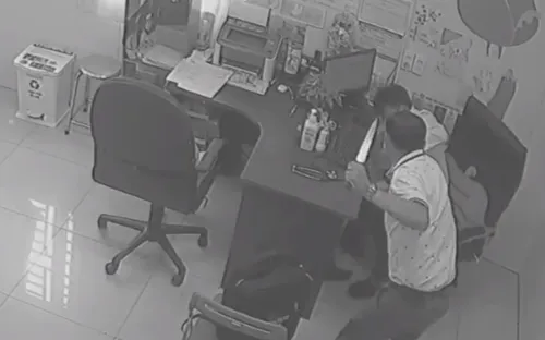 Mâu thuẫn cá nhân, bác sĩ đâm trọng thương đồng nghiệp rồi ra đầu thú