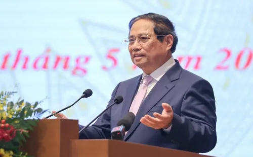 Thủ tướng yêu cầu giải quyết yêu cầu của doanh nghiệp trong 2 tuần