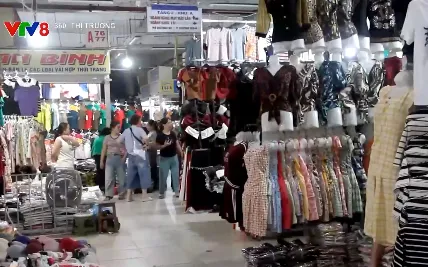 Giá thuê ki ốt ở chợ Vinh ở mức cao, tiểu thương gặp khó