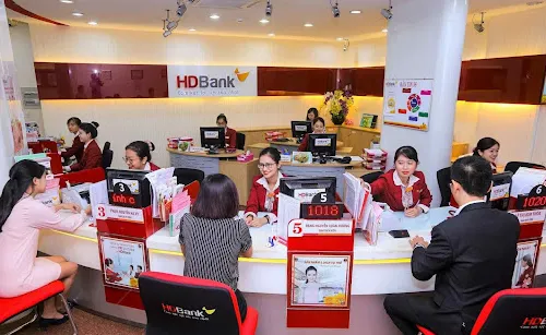 Tín dụng HDBank dự kiến tăng trưởng mạnh, lợi nhuận vượt mốc 20.000 tỷ đồng năm 2025