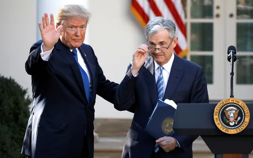 Ông Trump gây sức ép Fed giảm lãi suất: Đồng USD đứng trước ngã rẽ mới