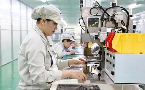 VCCI đề xuất bỏ cấp giấy phép đầu tư ra nước ngoài