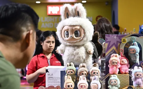 Búp bê Labubu quý hiếm lập kỷ lục với mức đấu giá ‘cao ngất ngưởng’