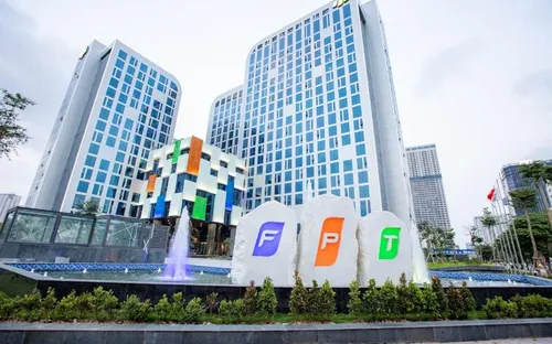 Cổ phiếu FPT tăng mạnh nhất trong một tháng, hút ròng hơn 300 tỷ đồng vốn ngoại