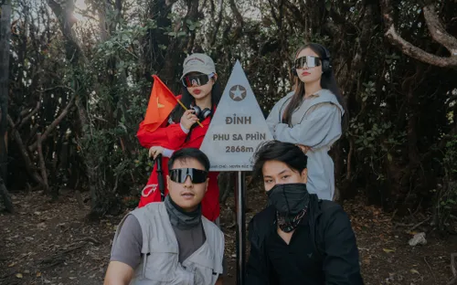 Chiêm ngưỡng rừng rêu cổ thụ trên cung đường leo đỉnh Phu Sa Phìn