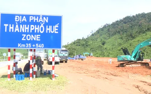 Đẩy nhanh tiến độ mở rộng tuyến cao tốc La Sơn - Hòa Liên