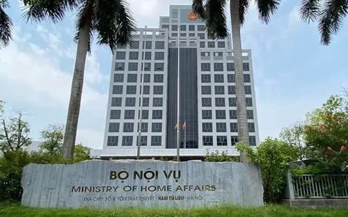 Kịp thời giải quyết chính sách cho cán bộ khi sắp xếp bộ máy: Hướng dẫn mới từ Bộ Nội vụ