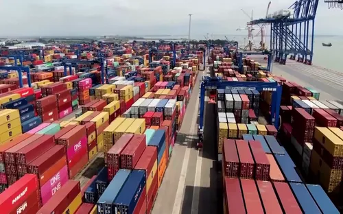 Áp lực đối với ngành vận tải biển Việt Nam trước đề xuất áp thuế carbon toàn cầu