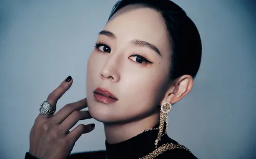 Bí quyết giữ dáng 18 năm không đổi của “nữ thần” Trương Quân Ninh