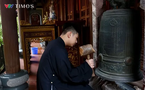 Các chùa trên cả nước đồng loạt cử 3 hồi chuông, trống Bát nhã