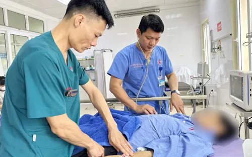 Phản vệ nguy kịch vì tự ý dùng thuốc trị đau xương khớp