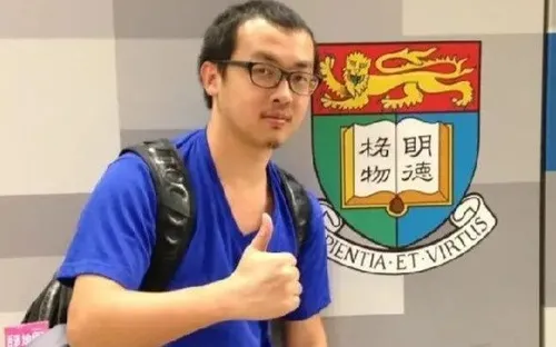 Tiến sĩ làm shipper gây tranh cãi ở Trung Quốc