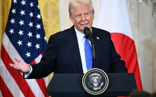 Tổng thống Trump công bố các mức thuế đối ứng với 14 quốc gia, cao nhất lên tới 40%