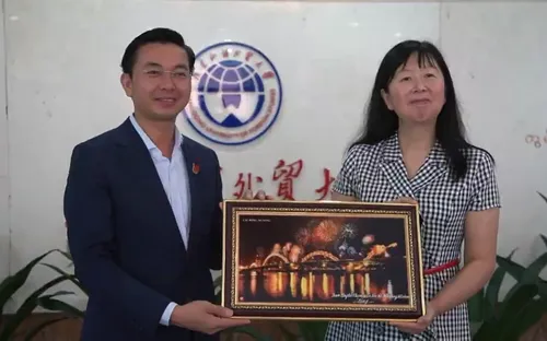 Tuổi trẻ Việt - Trung vun đắp tình hữu nghị