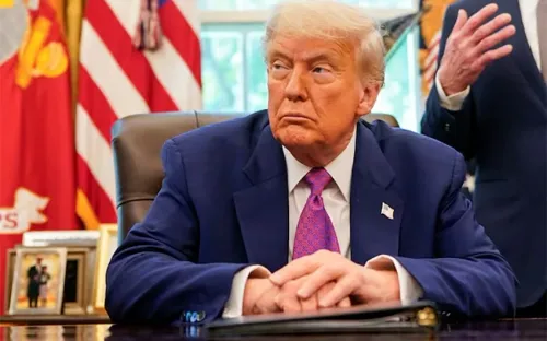 Tổng thống Trump tuyên bố áp thuế 50% với đồng nhập khẩu từ ngày 1-8