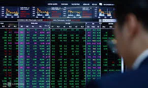 Giới phân tích đồng loạt nâng dự báo VN-Index lên 1600, niềm tin vào thị trường Việt