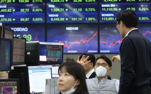 Chứng khoán Hàn Quốc vượt 3.200 điểm lần đầu tiên sau gần 4 năm