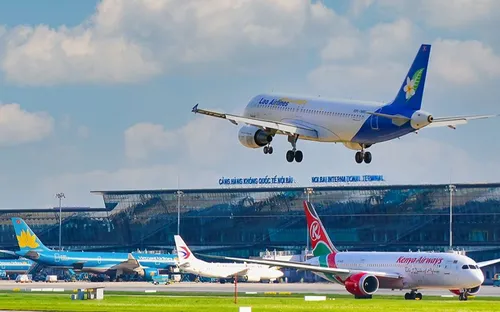 Hơn 16 triệu lượt khách qua sân bay Nội Bài nửa đầu năm 2025