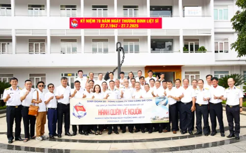 Binh đoàn 20 gặp mặt, tặng quà thương binh, con liệt sĩ