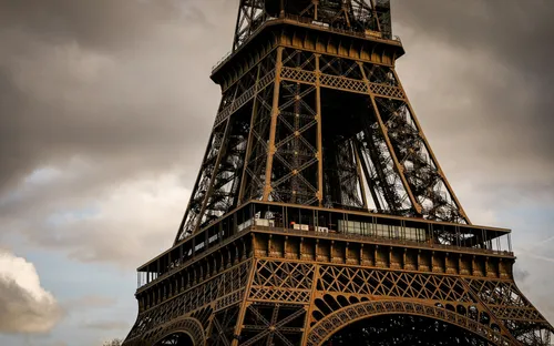 Pháp: Du khách tránh điểm đông người, tìm về thiên nhiên 