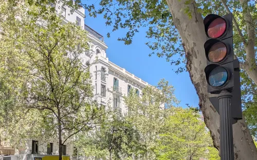 Nắng nóng đẩy giá điện châu Âu lên cao kỷ lục