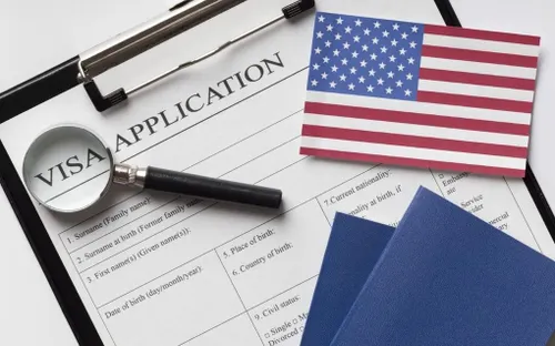 Mỹ thí điểm thu đặt cọc tối đa 15.000 USD cho visa du lịch