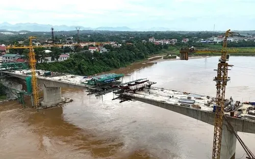 Cầu Phong Châu mới sẽ được hợp long vào đúng dịp Quốc khánh