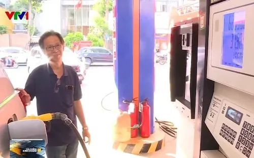 Doanh nghiêp vận tải thận trọng với xăng E10