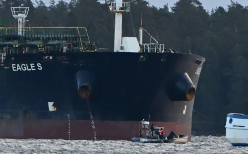 Phần Lan truy tố thủy thủ tàu chở dầu vì phá hoại cáp ngầm