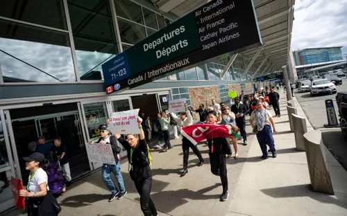 Nhân viên Air Canada tiếp tục đình công, hàng trăm nghìn hành khách bị ảnh hưởng