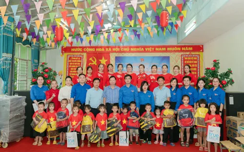 Thanh niên chung tay xóa nhà tạm, nhà dột nát tại Tuyên Quang