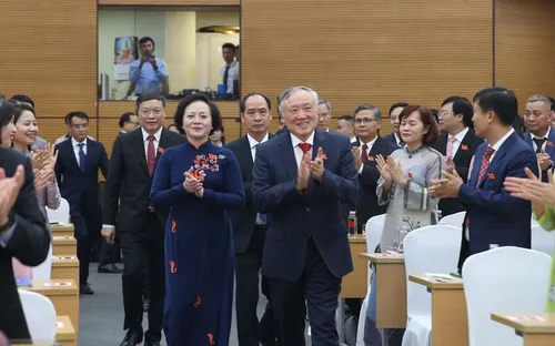 Cán bộ Bộ Nội vụ phải giỏi về nghiệp vụ, tinh thông về pháp luật, cần mẫn, tận tụy, công tâm, khách quan