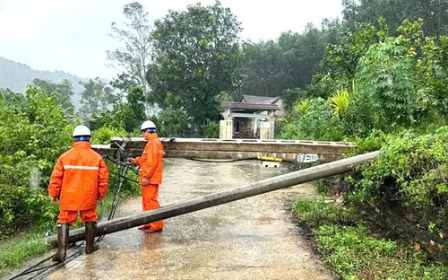 Hà Tĩnh có mưa rất to, nhiều nơi mất điện