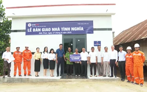 Đắk Lắk: Bàn giao nhà tình nghĩa cho gia đình chính sách