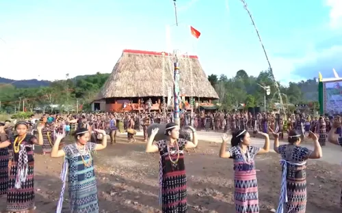 Đồng bào vùng cao đón Tết Độc lập, nhớ ơn Bác Hồ
