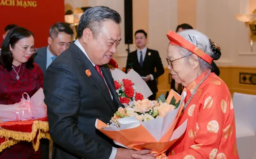 Hà Nội gặp mặt, tri ân người có công với cách mạng nhân dịp Quốc khánh 2/9