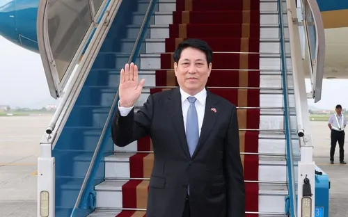 Chủ tịch nước lên đường dự kỷ niệm 80 năm chiến thắng phát xít và làm việc ở Trung Quốc