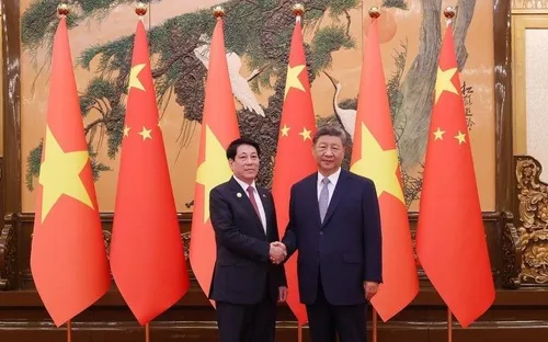 Tiếp tục vun đắp quan hệ hữu nghị Việt Nam - Trung Quốc