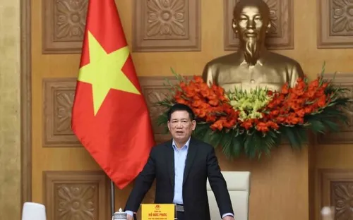 Phó Thủ tướng: Theo dõi sát diễn biến cung cầu, giá cả thị trường các mặt hàng