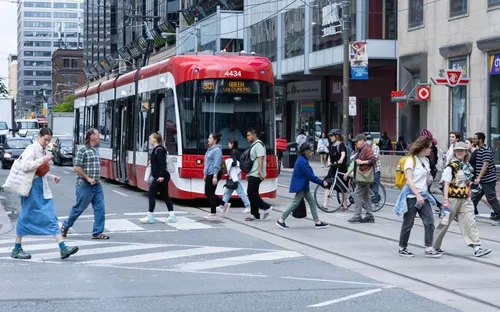 Canada siết chặt cấp phép cho du học sinh quốc tế