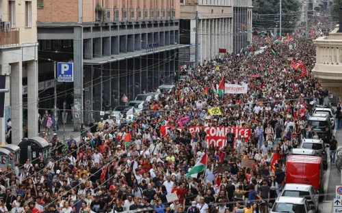 Hàng chục nghìn người biểu tình tại Italy phản đối chiến sự ở Gaza