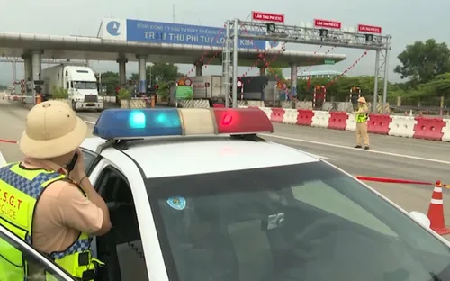 Chuyển biến từ việc phân làn xe trên cao tốc Đà Nẵng - Quảng Ngãi