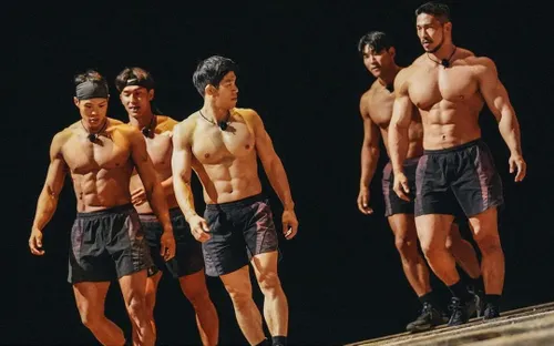 Physical 100 trở lại đội hình toàn sao