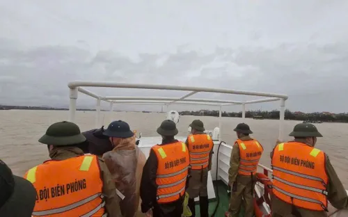 12 người mất tích do bão số 10 tại tỉnh Quảng Trị