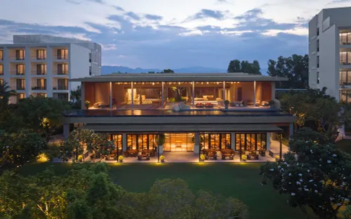 Cam Ranh dần trở thành điểm hẹn của du lịch hạng sang