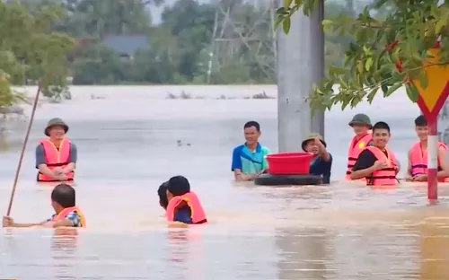 Xã Nông Cống (Thanh Hóa) lụt lớn nhất 50 năm, hàng nghìn hộ dân ngập sâu