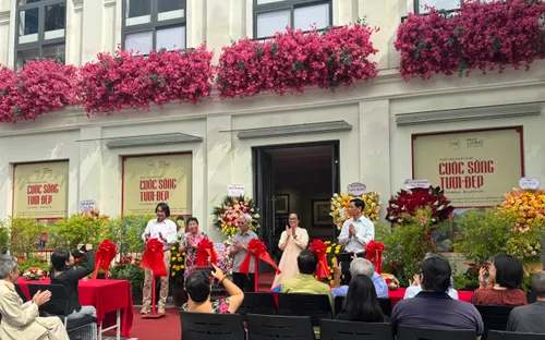 Cuộc sống tươi đẹp:  Triển lãm nghệ thuật đặc biệt kỷ niệm Ngày Giải phóng Thủ đô